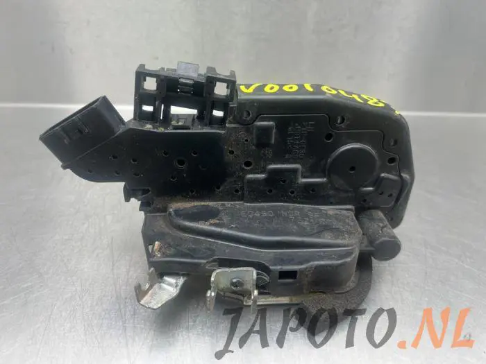 Rear door lock mechanism 4-door, left Nissan X-Trail