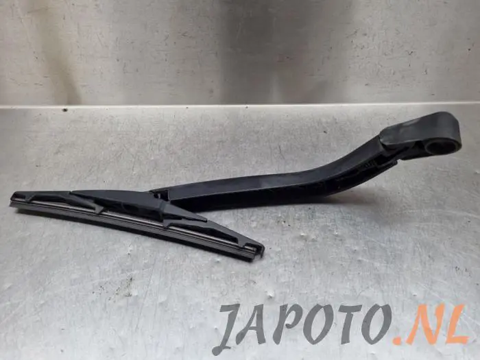 Rear wiper arm Suzuki Alto