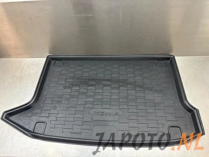 Floor panel load area Hyundai Kona