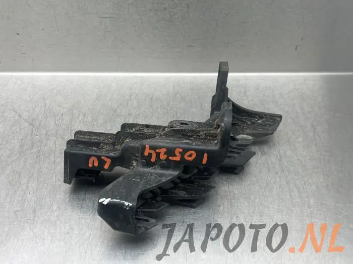 Front bumper bracket, left Kia Picanto