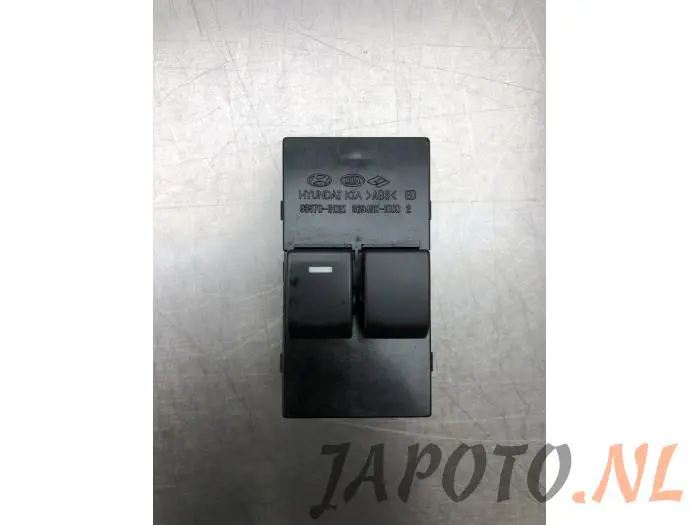 Multi-functional window switch Kia Venga