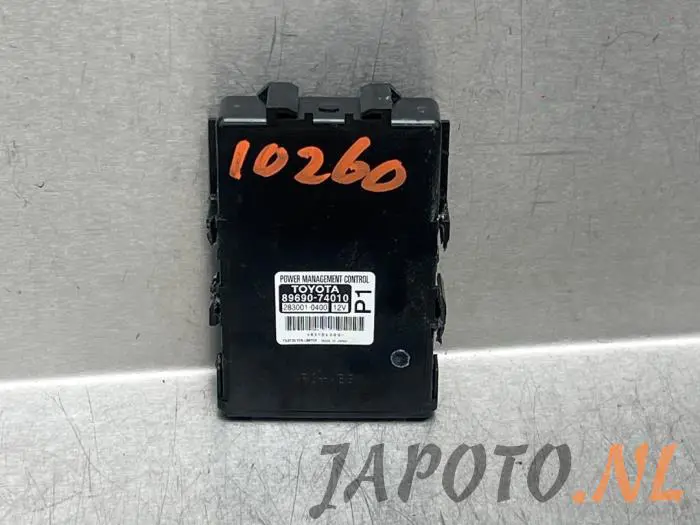 Central door locking module Toyota IQ