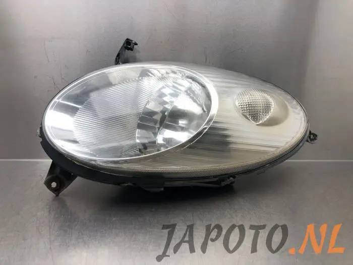 Headlight, right Nissan Micra