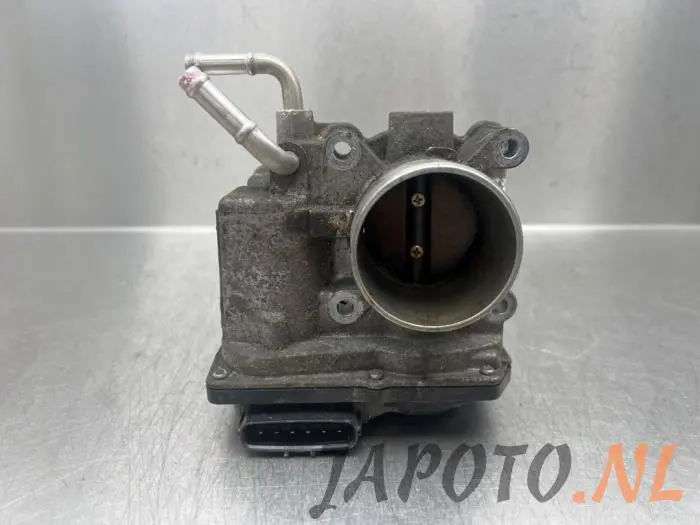 Throttle body Toyota Corolla Verso