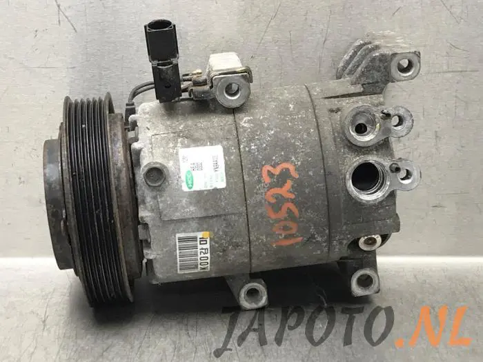 Air conditioning pump Kia Venga