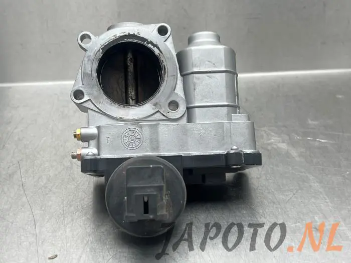 Throttle body Nissan Note