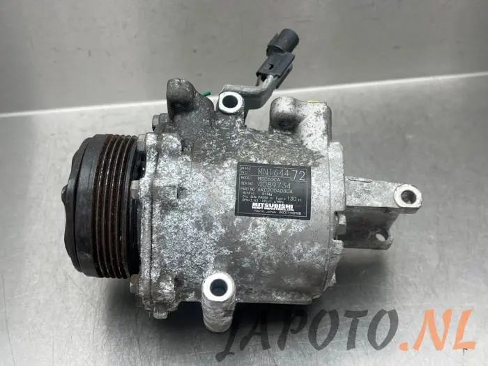 Air conditioning pump Mitsubishi Colt