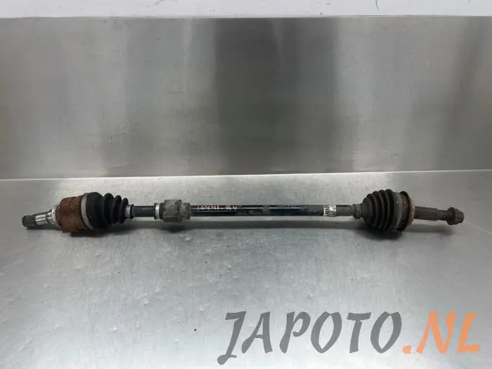 Front drive shaft, right Toyota Yaris