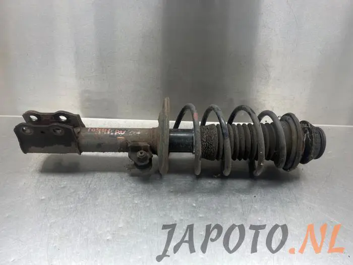 Front shock absorber rod, right Toyota Yaris