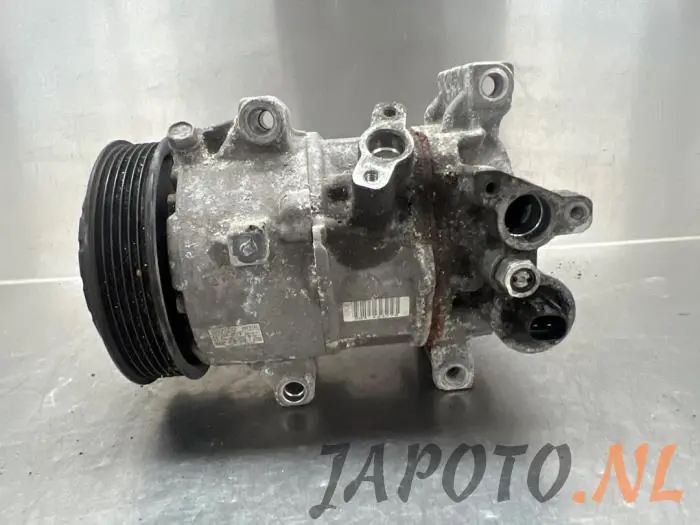 Air conditioning pump Toyota Avensis