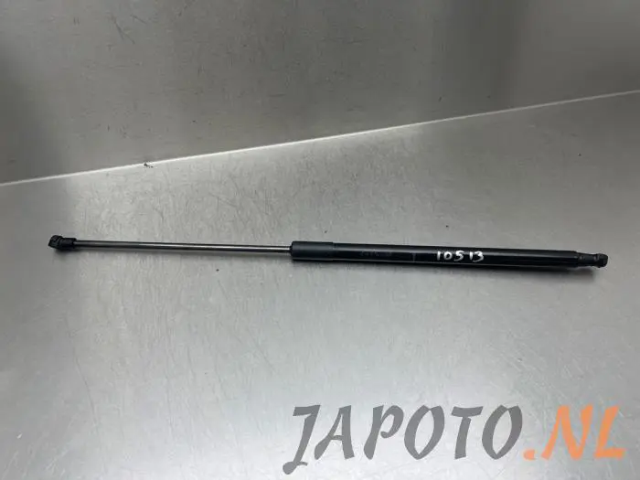 Rear gas strut, right Toyota Aygo