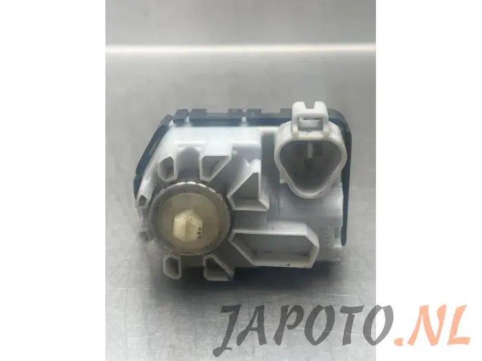 Headlight motor Suzuki Ignis