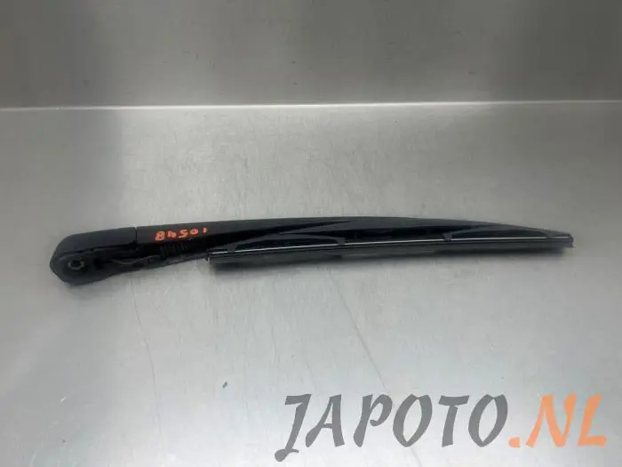 Rear wiper arm Suzuki Ignis