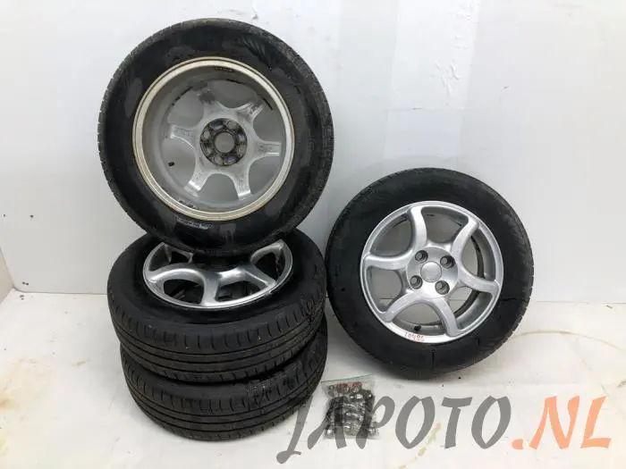 Set of wheels + tyres Toyota Yaris