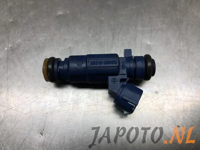 Injector (petrol injection) Kia Venga