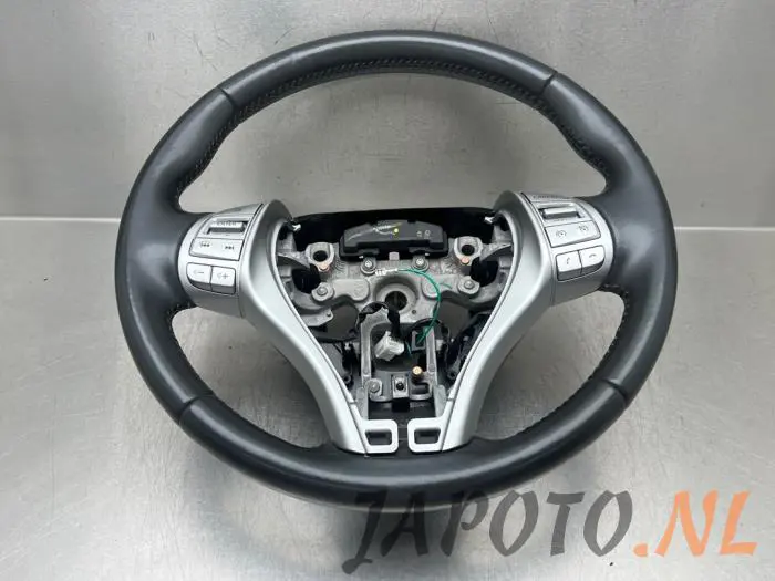 Steering wheel Nissan Qashqai+2