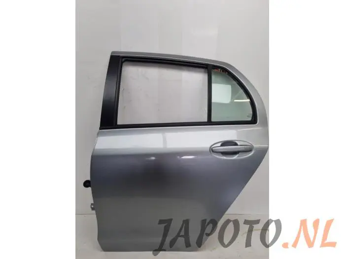 Rear door 4-door, left Toyota Yaris