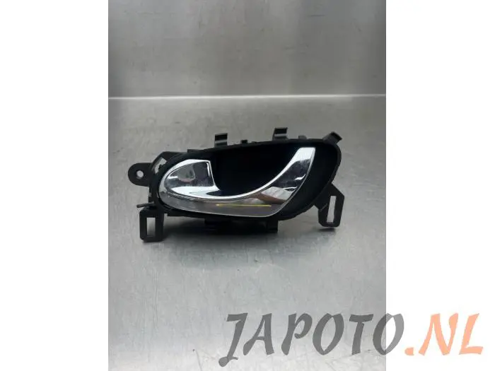 Rear door handle 4-door, left Nissan Qashqai+2