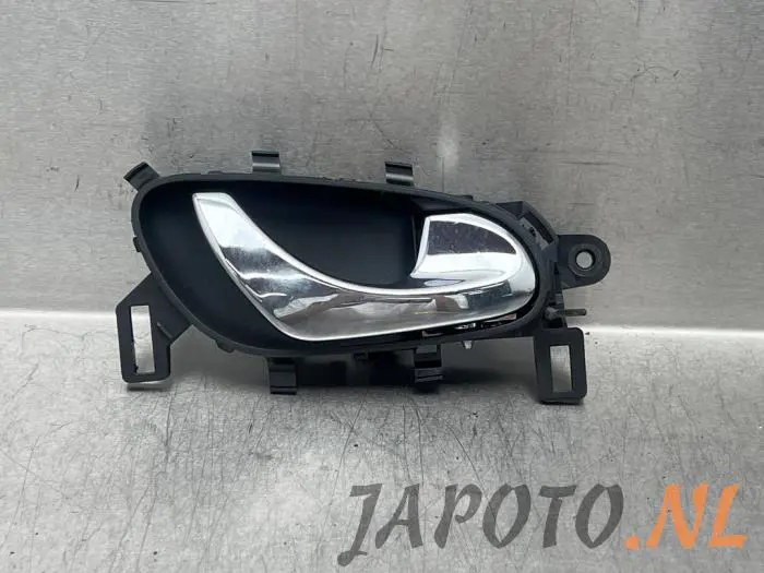 Front door handle 4-door, right Nissan Qashqai+2