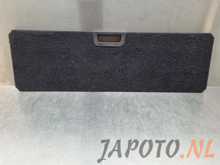 Floor panel load area Nissan Qashqai+2