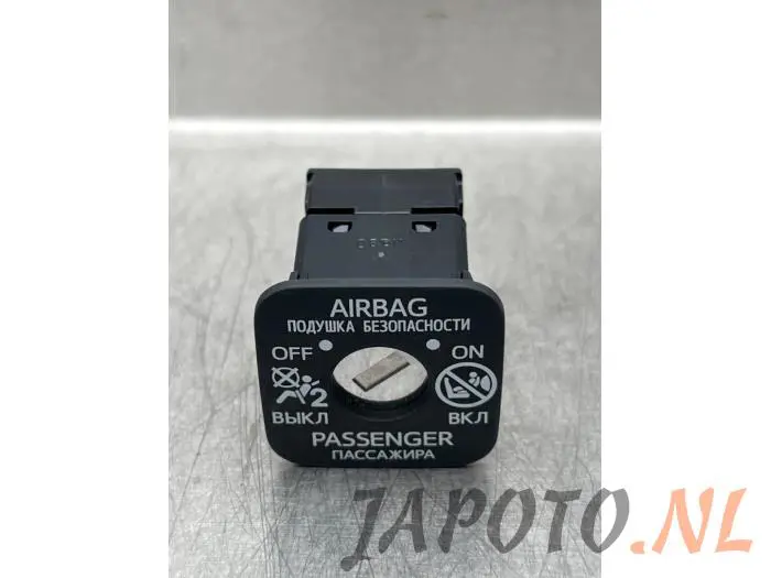 Airbag lock Toyota Corolla