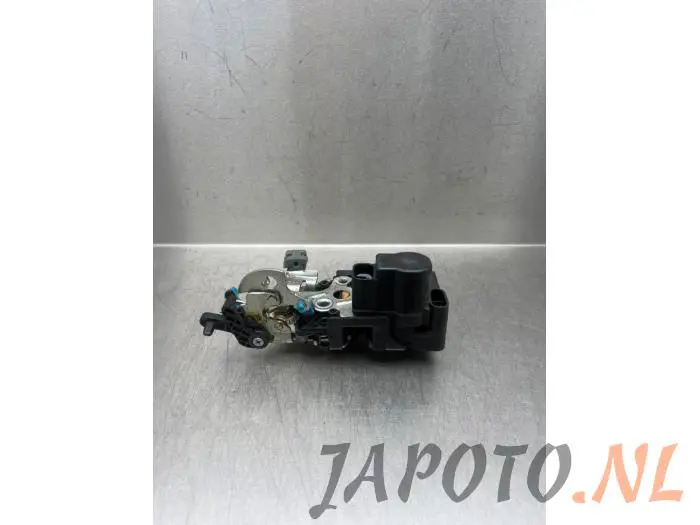 Rear door mechanism 4-door, right Chevrolet Nubira