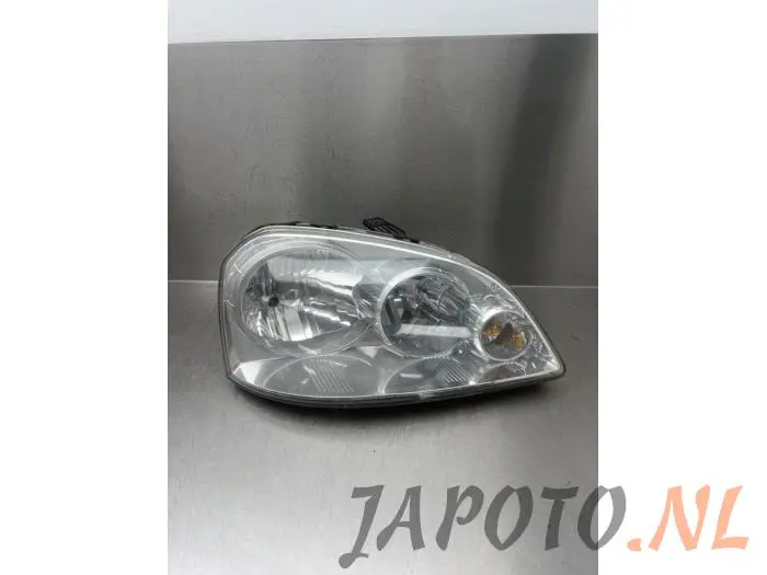 Headlight, right Chevrolet Nubira