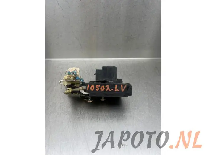 Door lock mechanism 4-door, front left Chevrolet Nubira