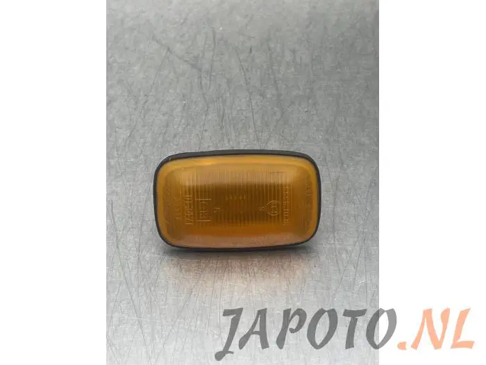 Indicator lens, front left Toyota Landcruiser