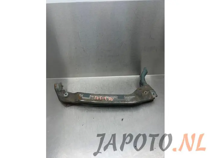 Front bumper bracket, right Toyota Landcruiser