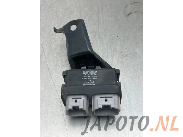 Glow plug relay Toyota Landcruiser