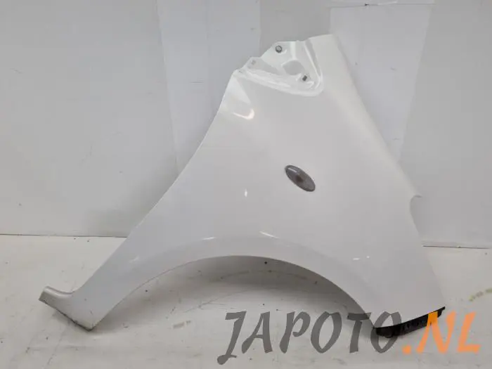 Front wing, right Toyota Yaris