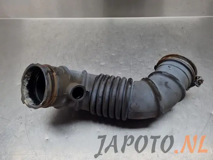 Air intake hose Toyota Rav-4