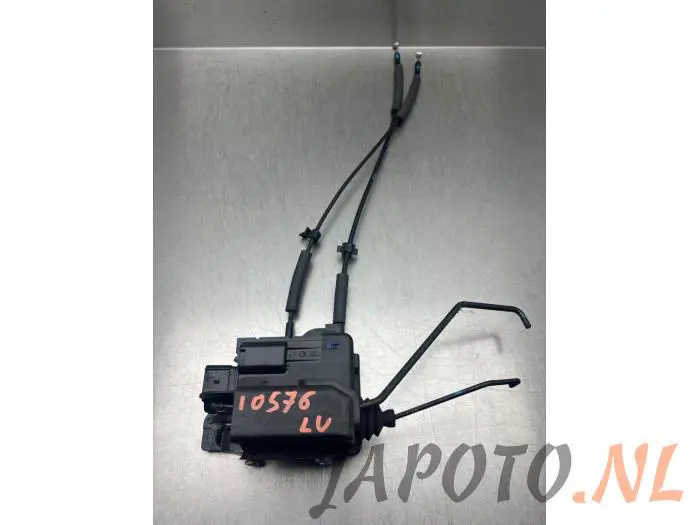 Door lock mechanism 4-door, front left Hyundai I10