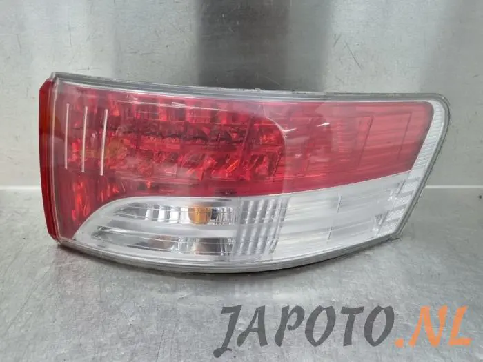 Taillight, right Toyota Avensis