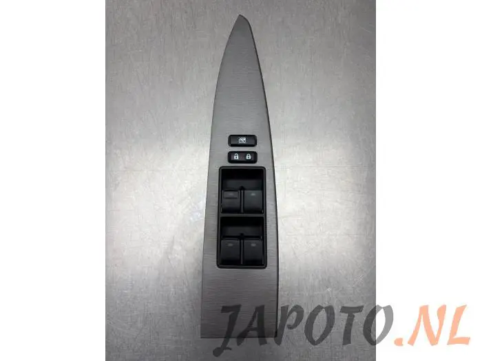 Multi-functional window switch Toyota Avensis