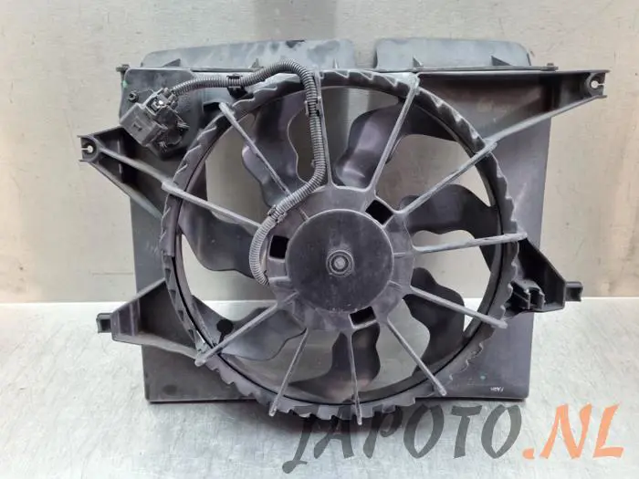 Cooling fans Kia Venga