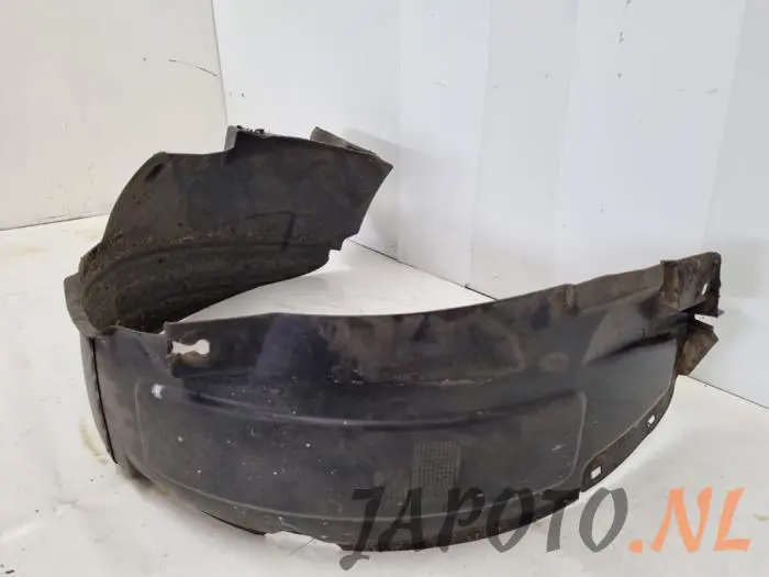 Inner wheel arch Kia Venga