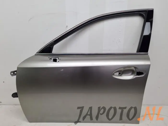 Door 4-door, front left Lexus IS 300