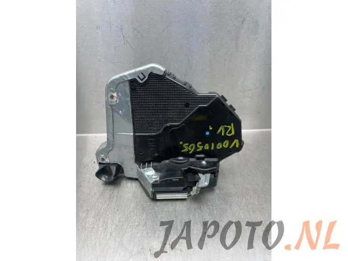 Front door lock mechanism 4-door, right Lexus IS 300