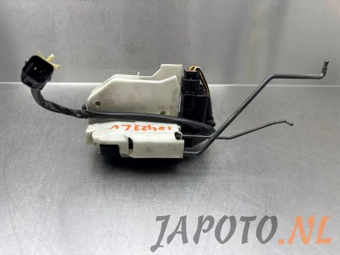 Door lock mechanism 2-door, left Hyundai Getz