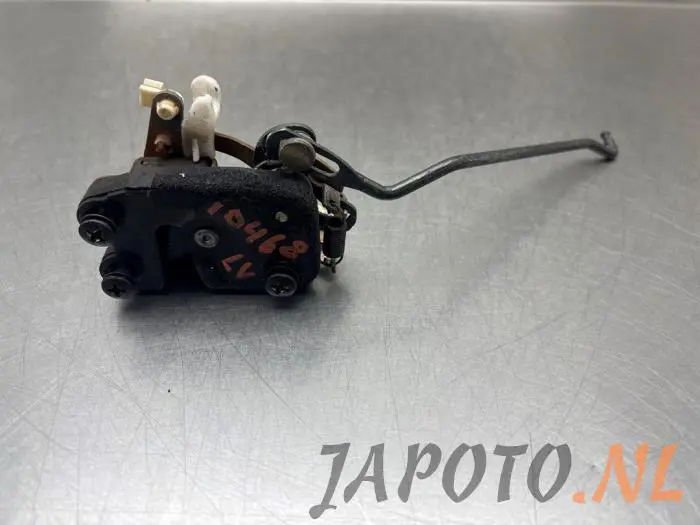 Door lock mechanism 4-door, front left Hyundai Atos