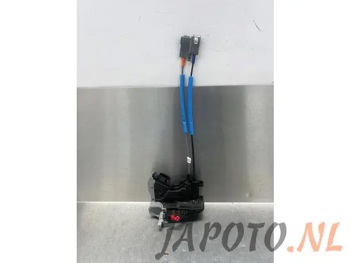 Front door lock mechanism 4-door, right Hyundai Kona