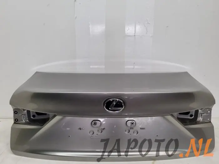 Boot lid Lexus IS 300