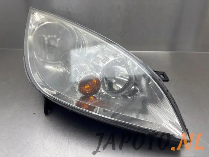 Headlight, right Mitsubishi Colt