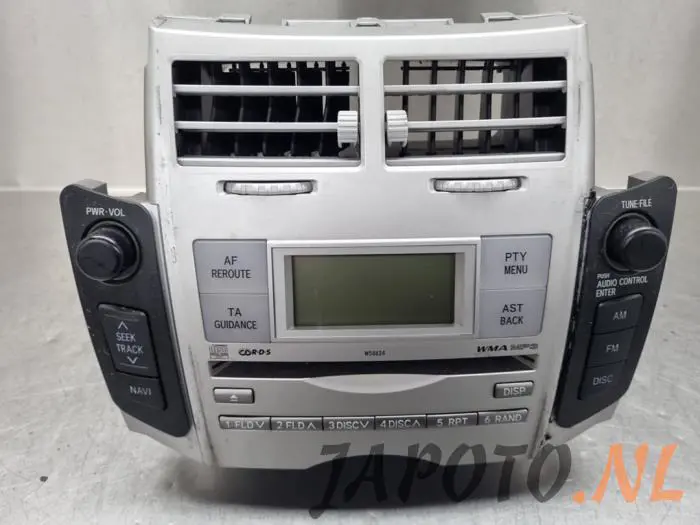 Radio CD player Toyota Yaris