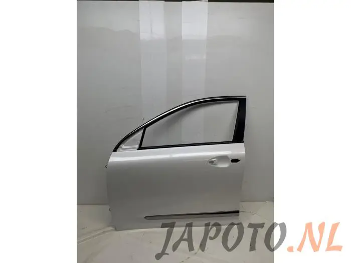 Door 4-door, front left Kia Niro