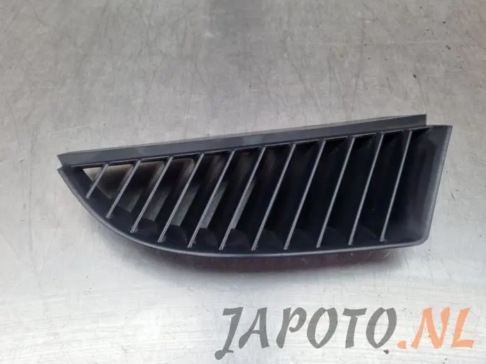 Bumper grille Mitsubishi Colt