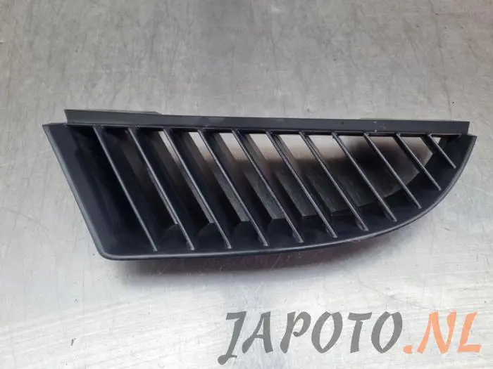 Bumper grille Mitsubishi Colt