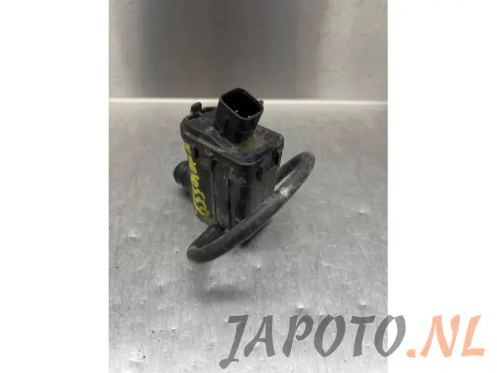 Windscreen washer pump Hyundai Kona